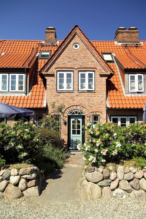 Ferienhaeuser Im Sylter Gartenweg Exterior photo